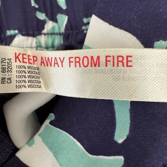 By Anthropologie Silky Patterned Pajama Shorts and Top Set. MSRP $116. Size M - Picture 17 of 17